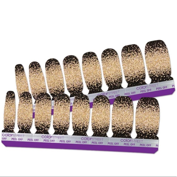 Sold- Color Street Ring It On Holiday Nail Strips - Picture 2 of 3